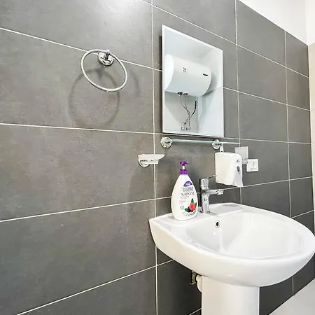 1 Bedroom 1120 Apartment